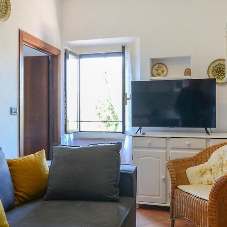 Nice Apartment In Ville Di Corsano With Kitchen Εξωτερικό φωτογραφία